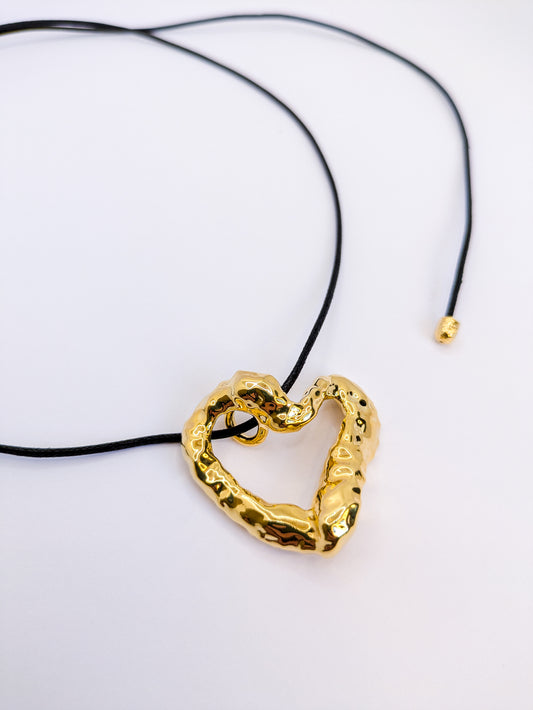 Wavey Gold Heart Adustable Cord Necklace